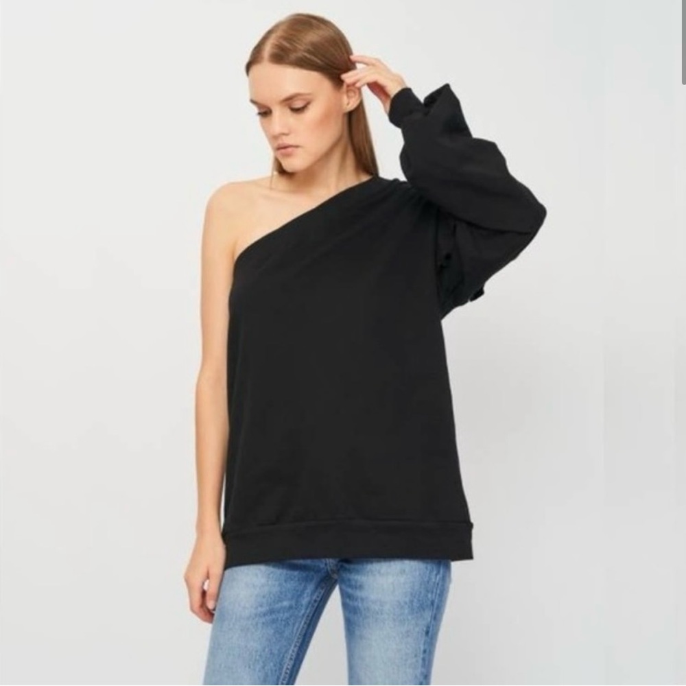 One shoulder ruffled sweater